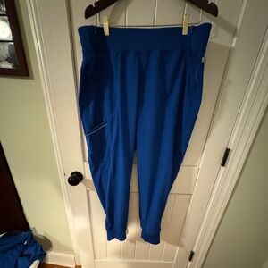 XL Cherokee Infinity Women's Scrub Jogger Pants Mid Rise Royal color
